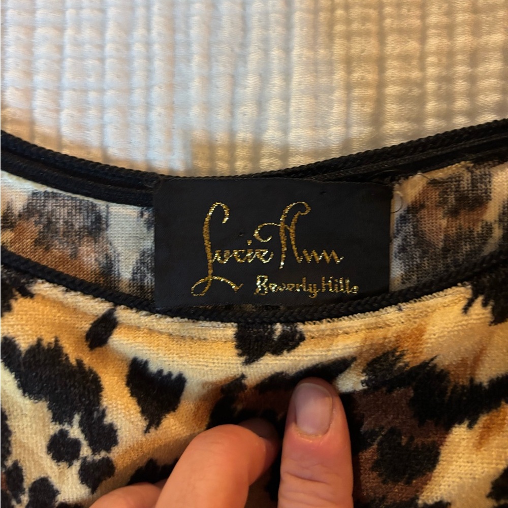 Vintage Leopard Print Terrycloth Swim Cover - Picture 3 of 11